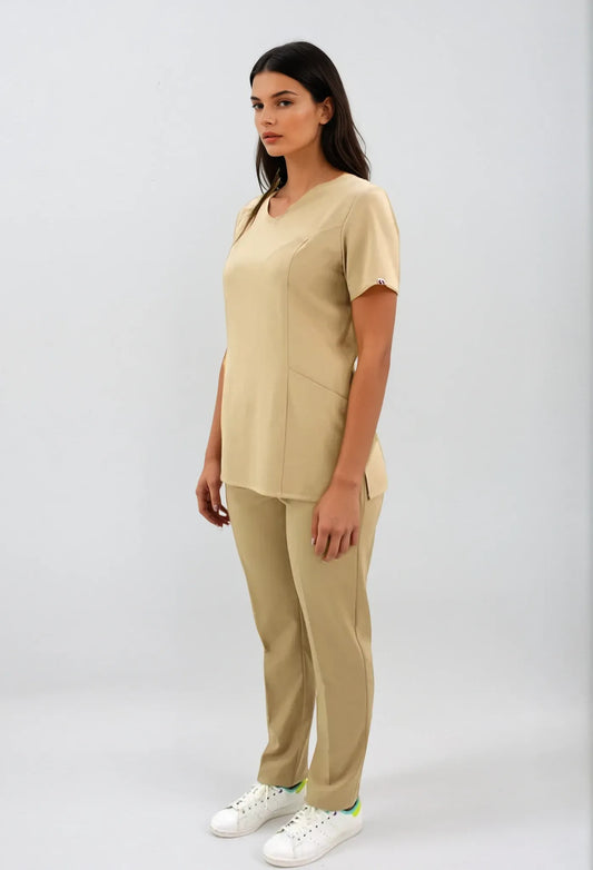 Uniforme para Mujer Beige con Spandex | SOZU