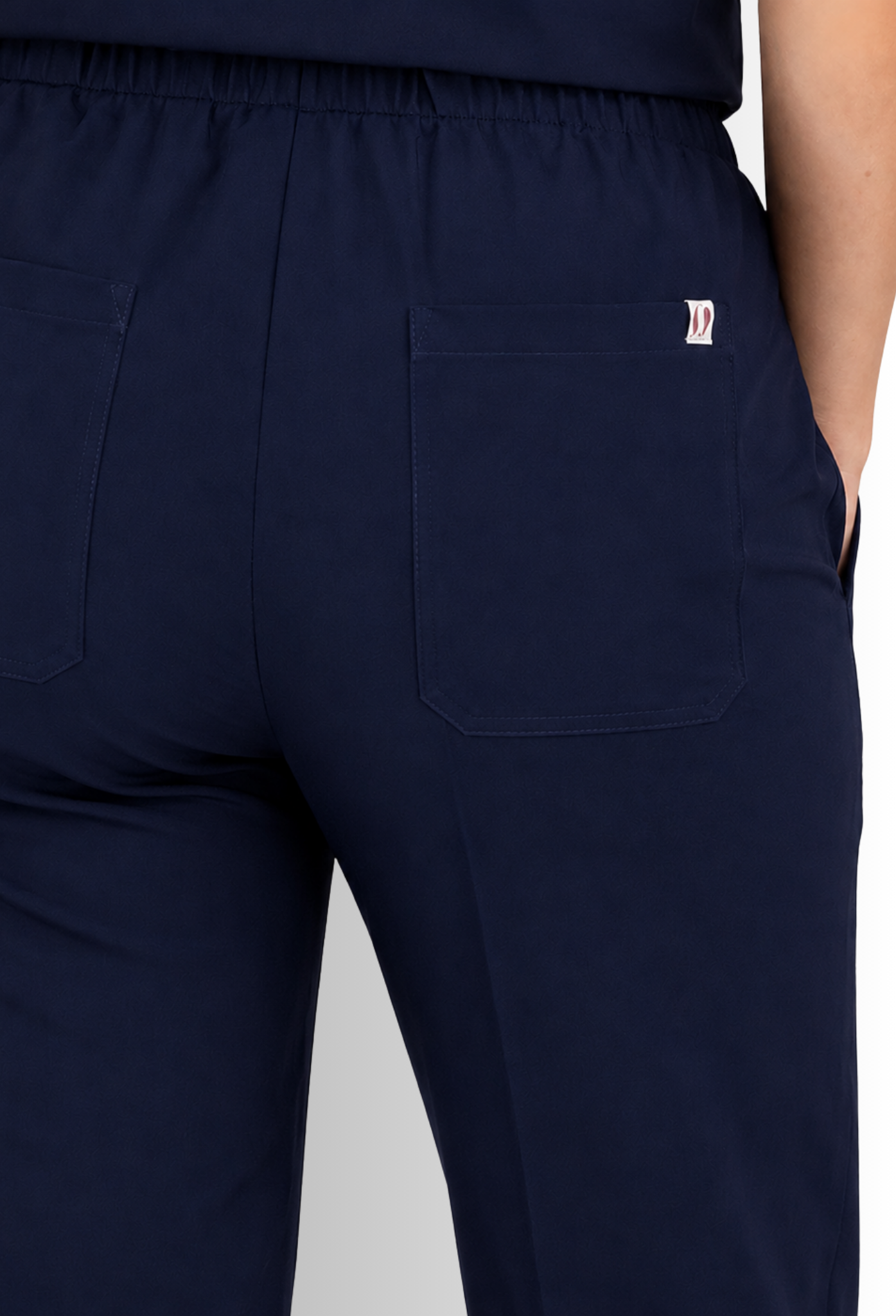 Uniforme Quirúrgico para Mujer Antifluido, Anticloro y Spandex | SOZU