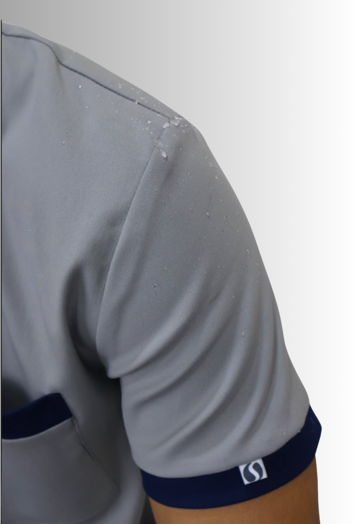 Uniforme de Limpieza para Hombre Antifluido con Protección UV | SOZU