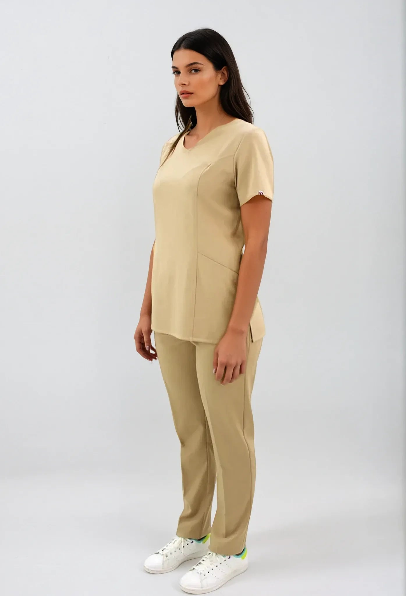 Uniforme para Mujer Beige con Spandex | SOZU